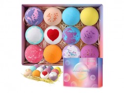 12 bath bombs　*This prize may take up to 2 weeks to ship.