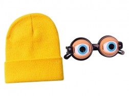 Yellow knit hat and eyeball goggles　*This prize may take up to 2 weeks to ship.