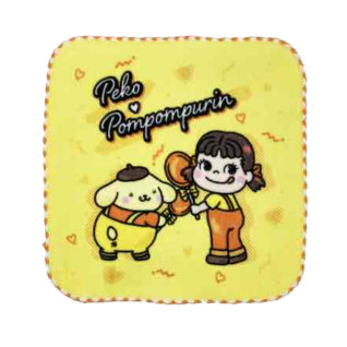 ペコちゃん×サンリオ　コラボ　ミニタオル　Ｆ