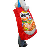 出前一丁　めちゃでかバッグ