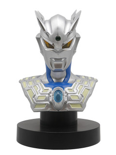 ウルトラマンゼロ　胸像ライト