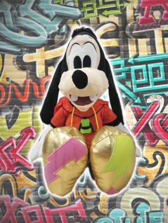 トレバ限定 ディズニー マックス ストリートスタイルｂｉｇぬいぐるみ オンラインクレーンゲーム トレバ